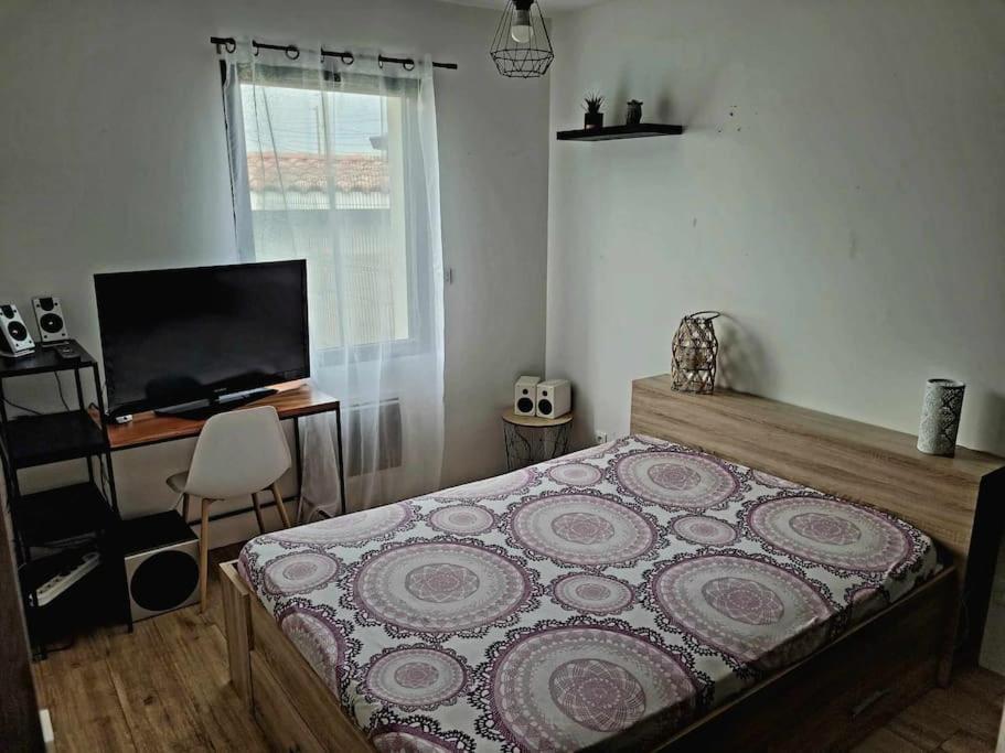Vila Maison Individuelle Cloturee Coutras Exteriér fotografie