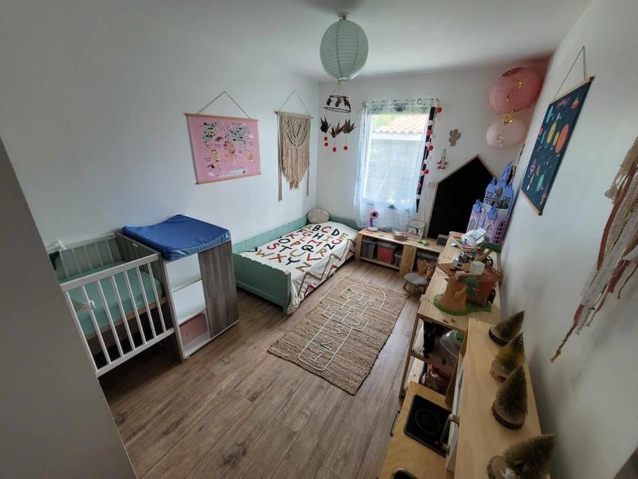 Vila Maison Individuelle Cloturee Coutras Exteriér fotografie